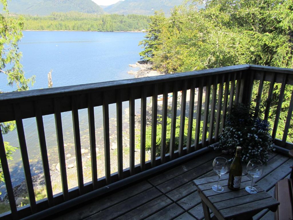 203 At Water'S Edge Apartment Ucluelet Bagian luar foto