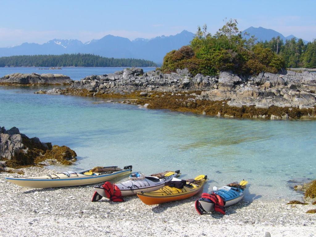 203 At Water'S Edge Apartment Ucluelet Bagian luar foto